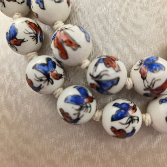 Porcelain Hand Painted Butterfly Beaded Necklace Vermeil Clasp - Picture 4 of 5